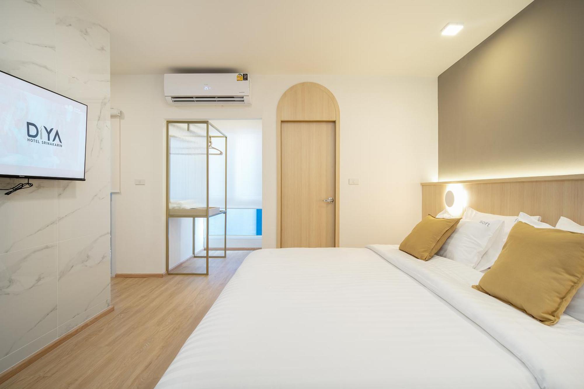 Deluxe Premier Room balcony
