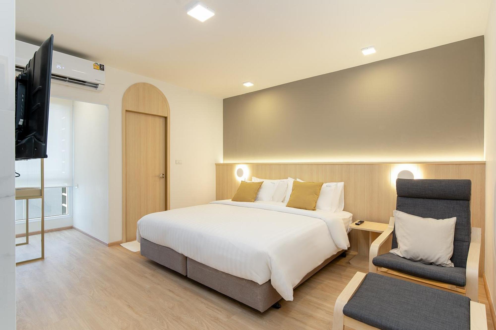 Deluxe Premier Room balcony