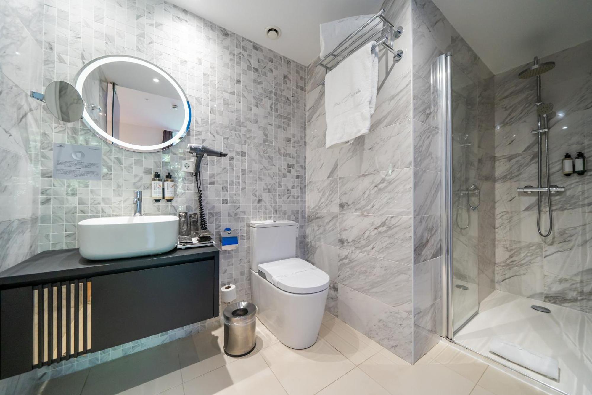 Superior Double or Twin Room Terrace