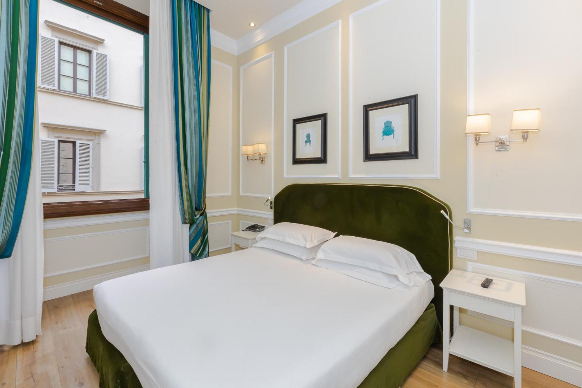 Deluxe Tweepersoonskamer met 1 of 2 Bedden en Uitzicht op de Stad