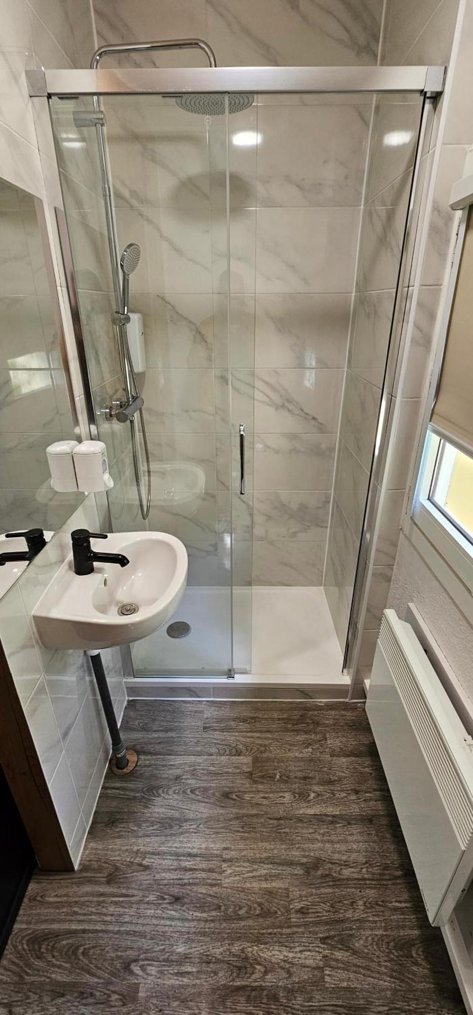 Double Room Private Bathroom