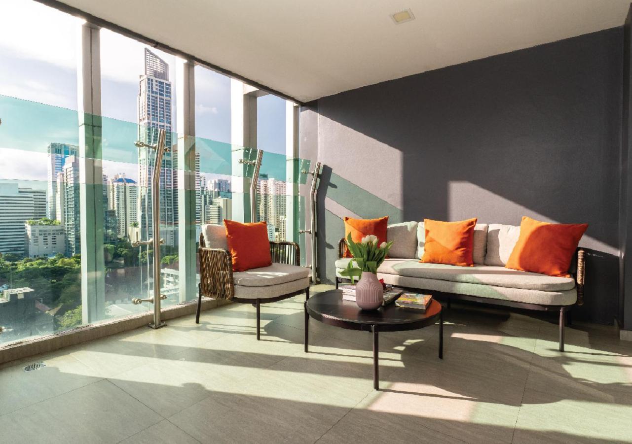 Grand Jacuzzi Suite Balcony High Floors