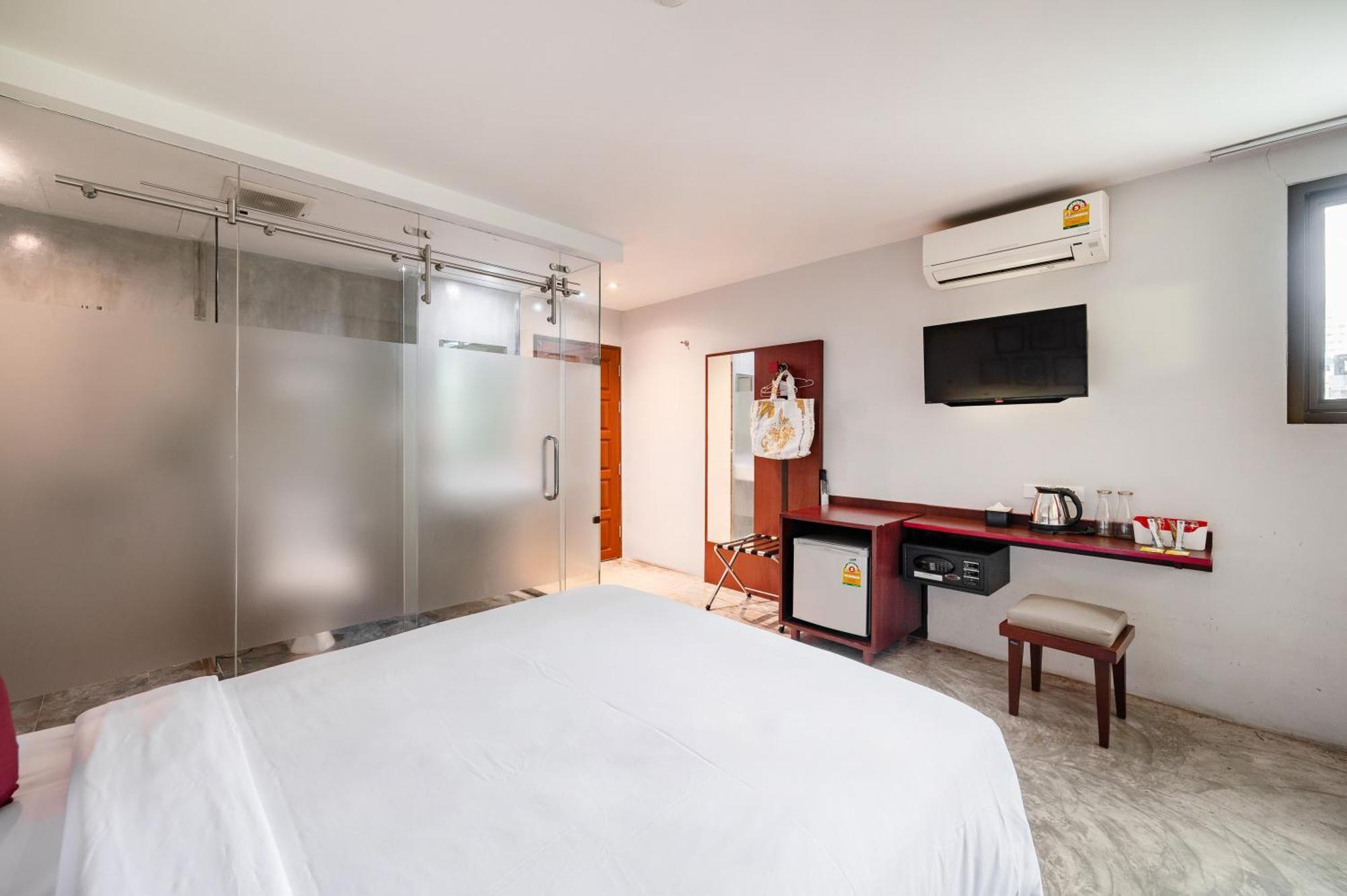 Standard Room No Window