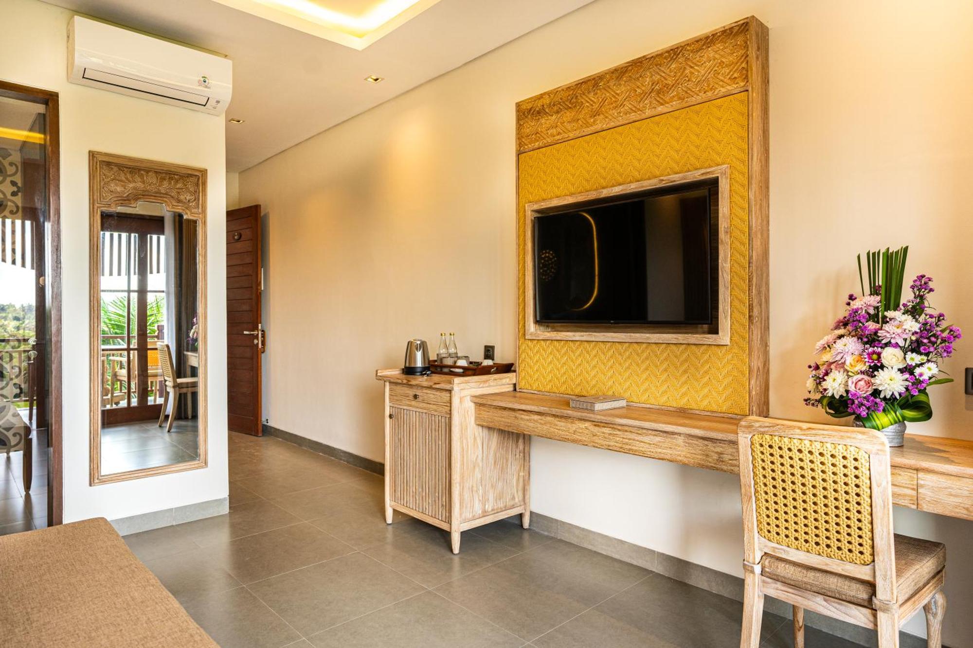 Suite Rice Field View