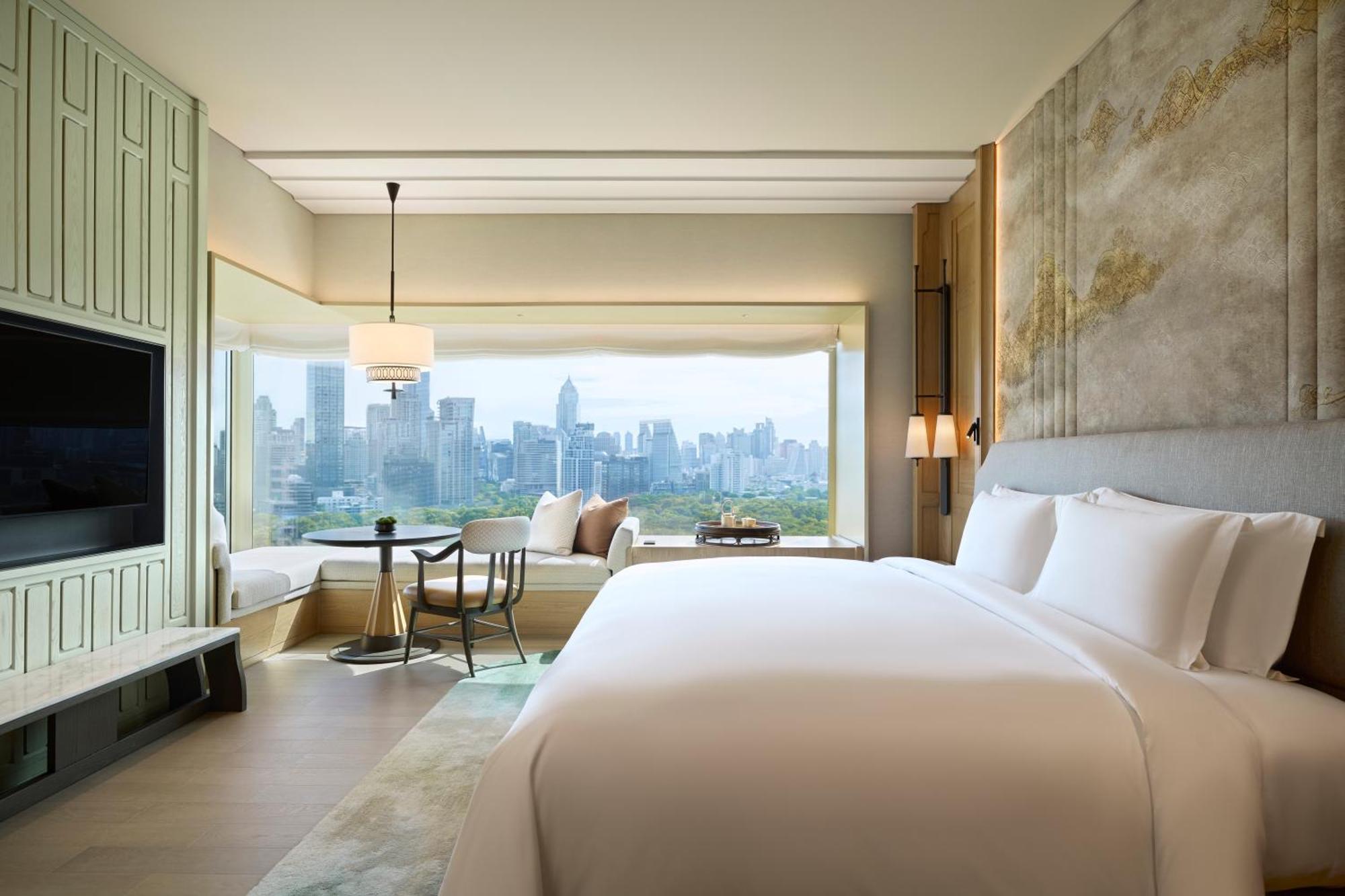 Club Corner Room King Bed