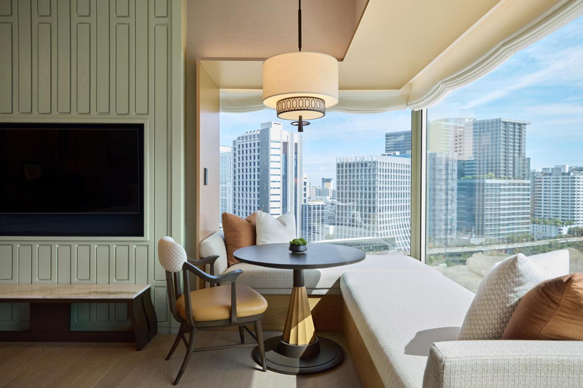 Club Corner Room Twin Beds
