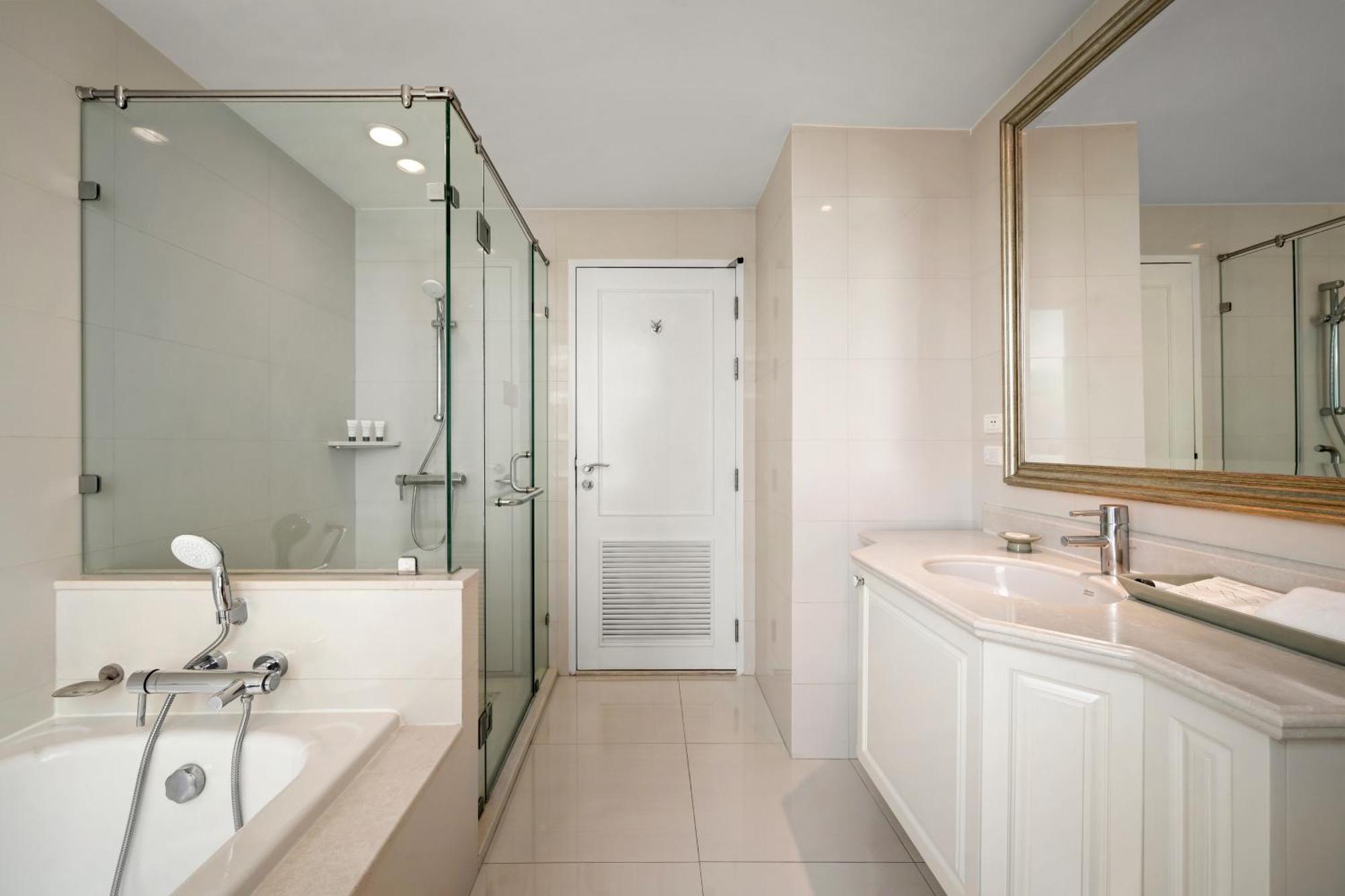 Three-Bedroom Executive Suite