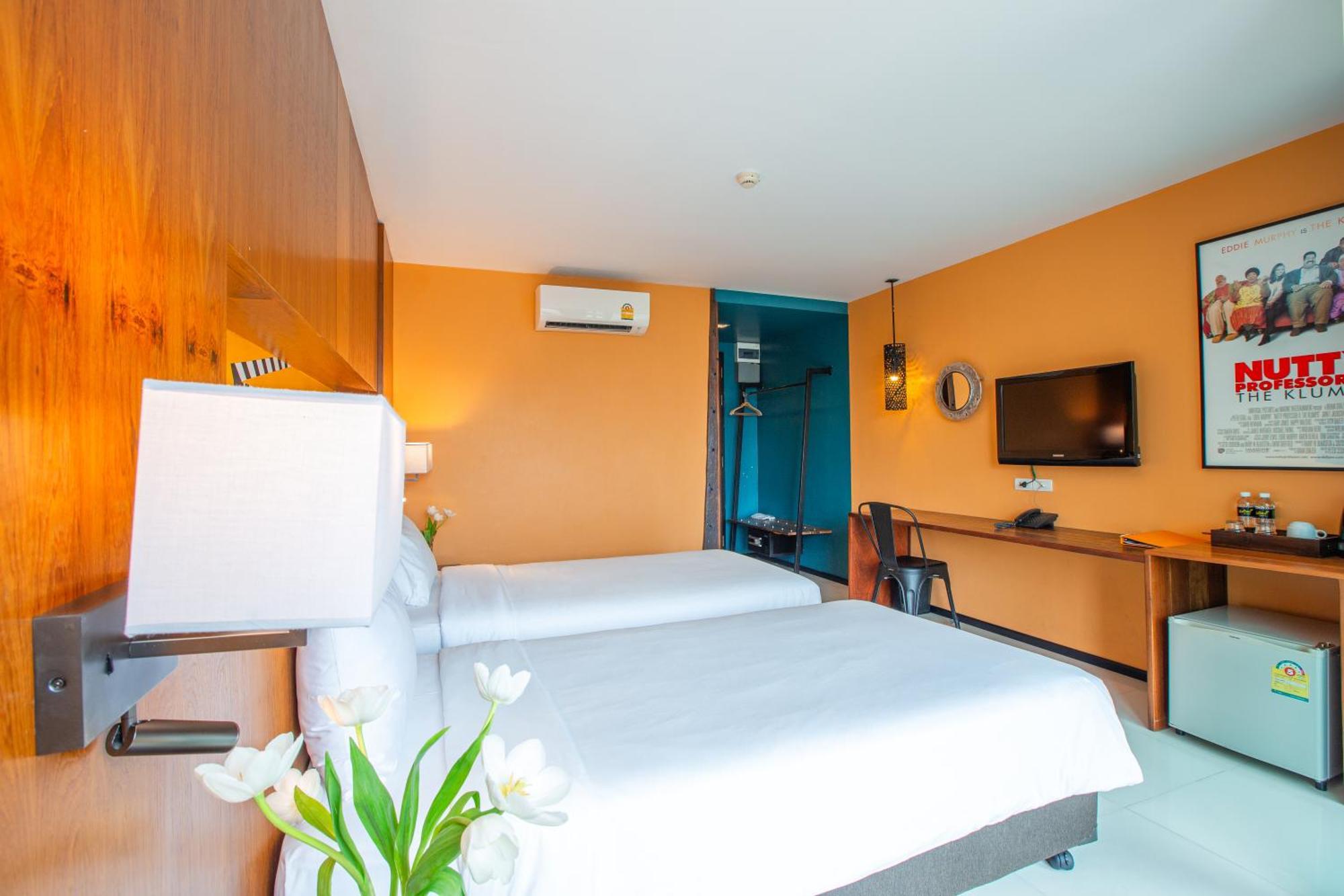 Standard Twin Room