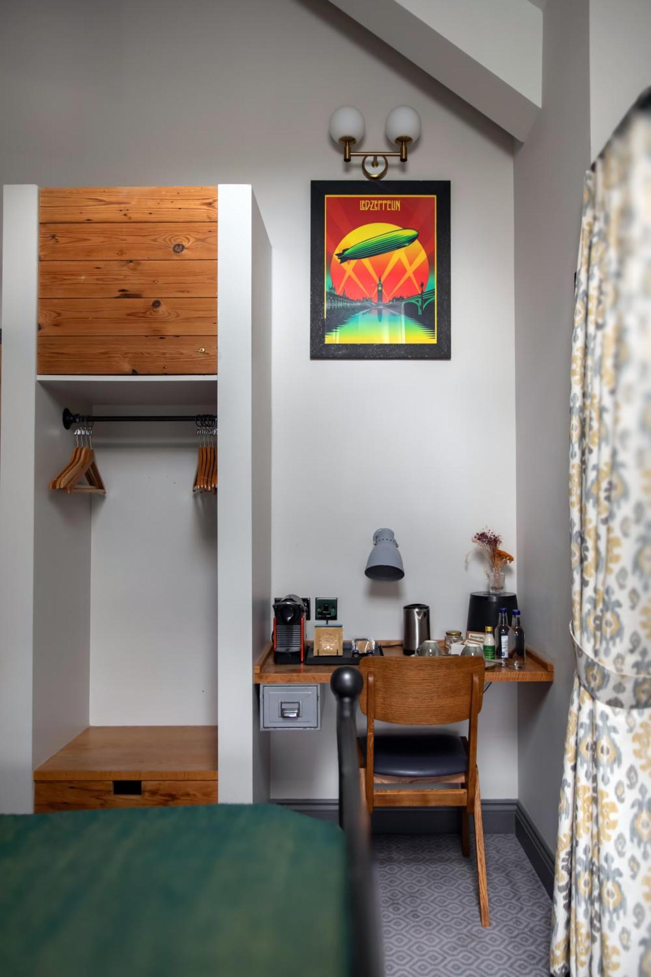 Superior Double Room,1611083652:JPEG