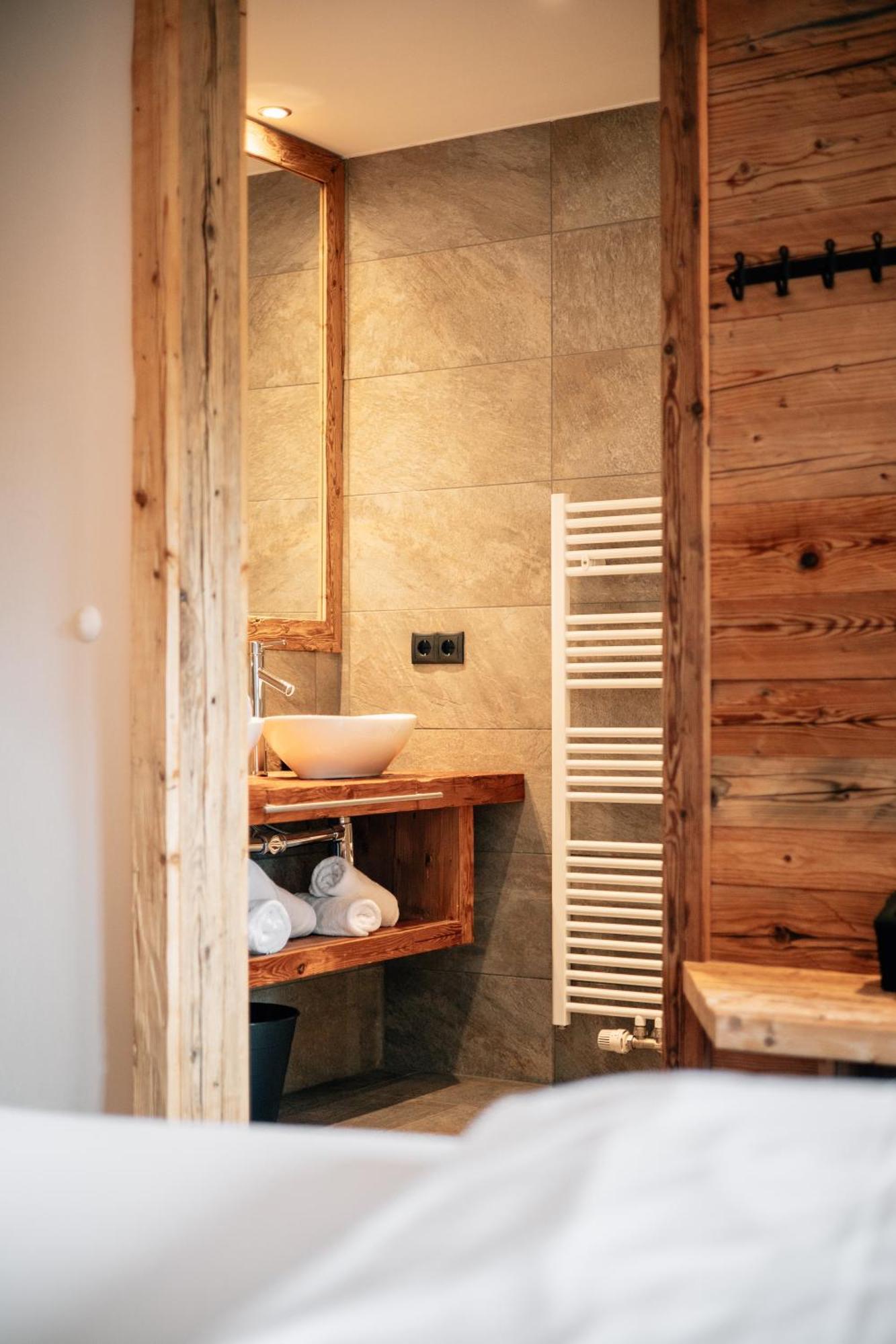 Deluxe Double Room Bathtub Balcony