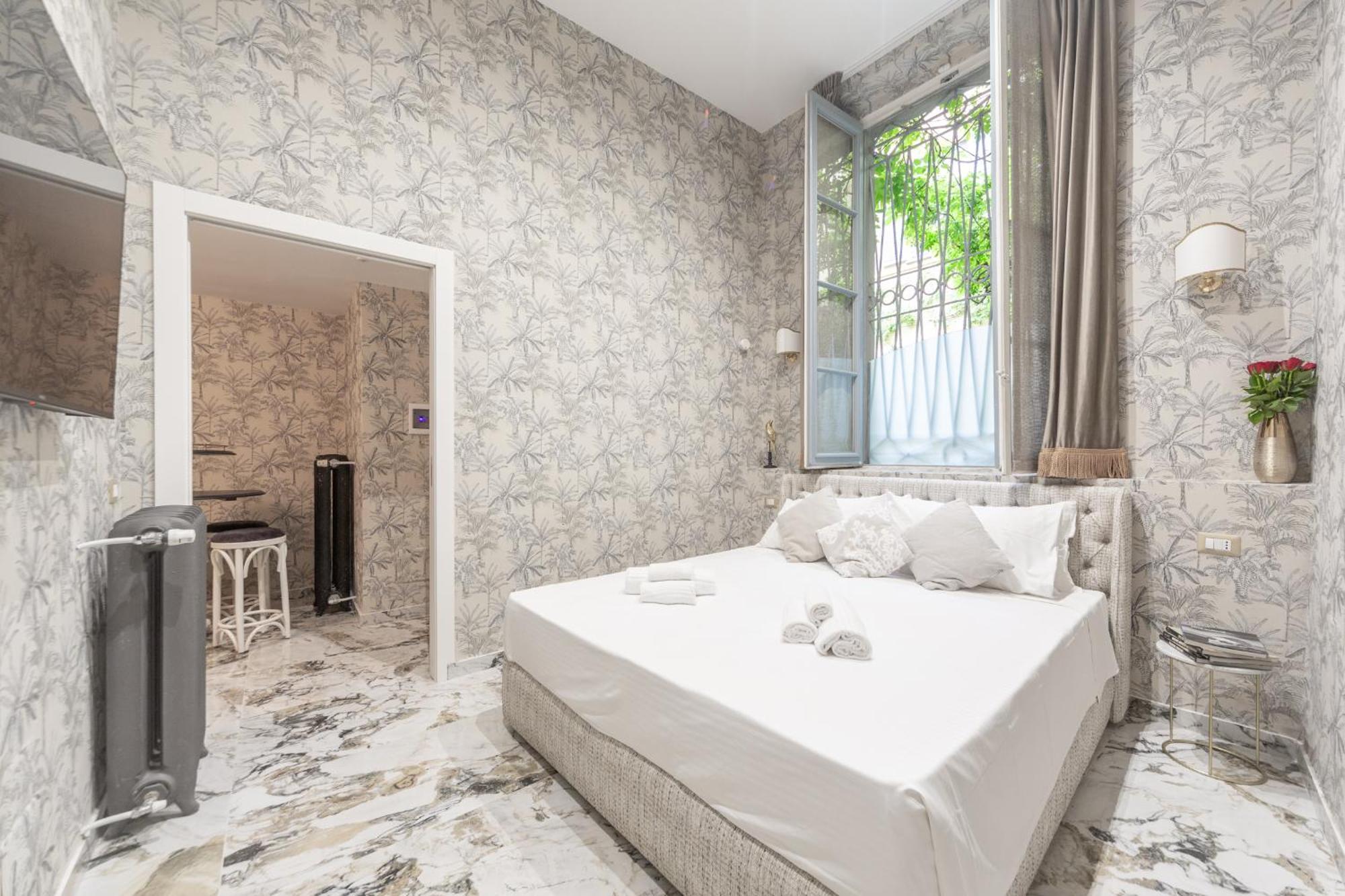 Deluxe Appartement met 2 Slaapkamers en Uitzicht op de Tuin