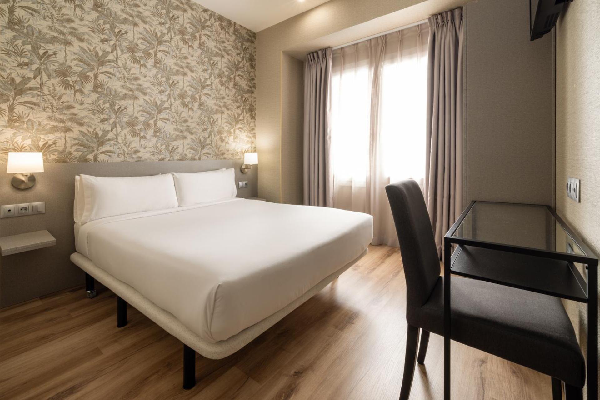 Small Double or Twin Room