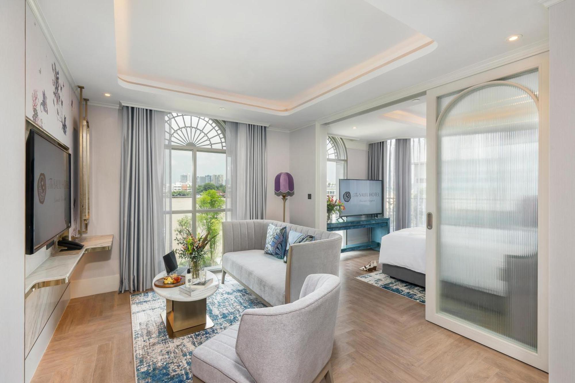 Riverfront Balcony Suite