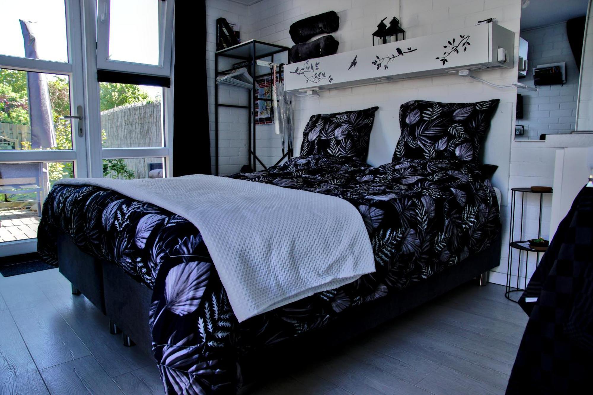 Double Room Private Bathroom