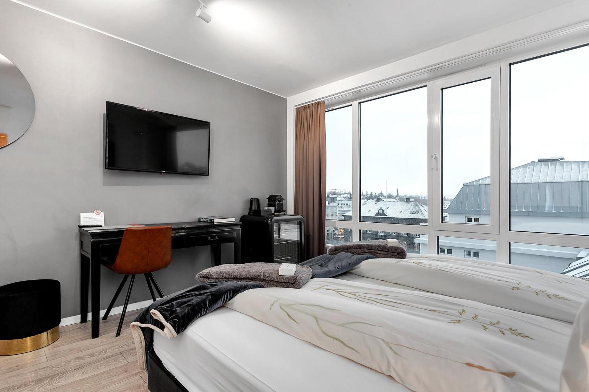 Superior King Room