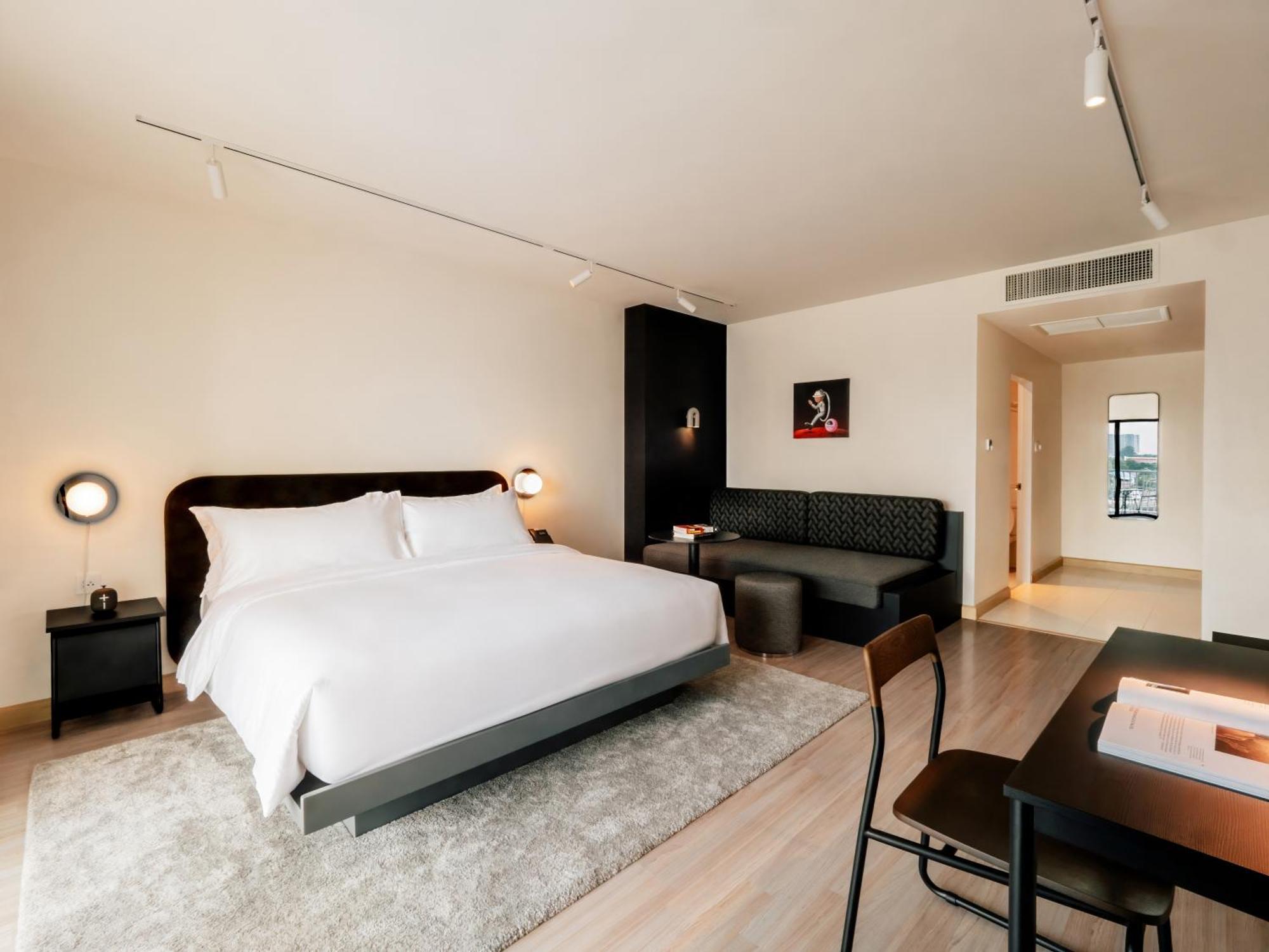 Superior King Room