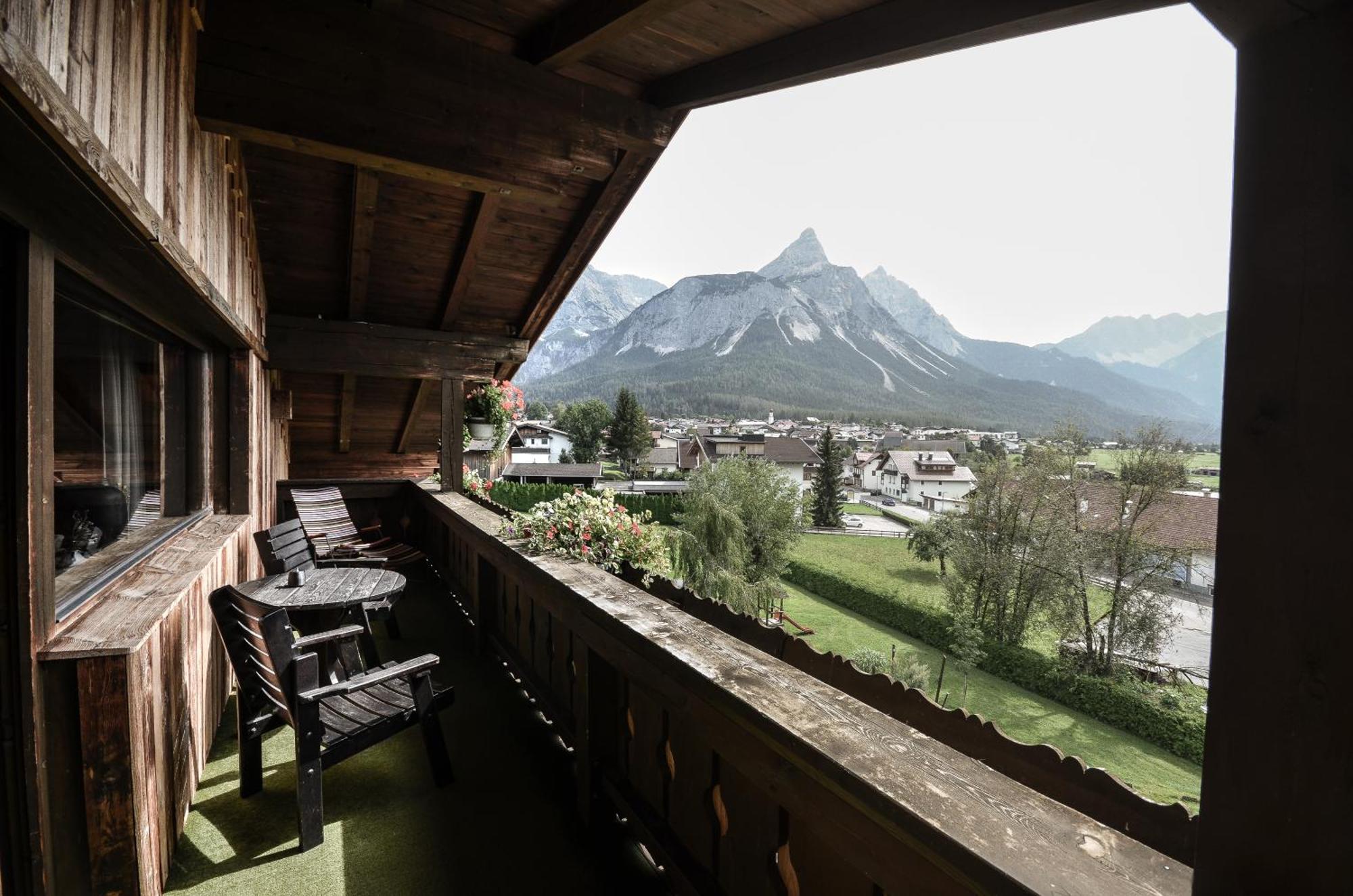 Family Room Mountain View