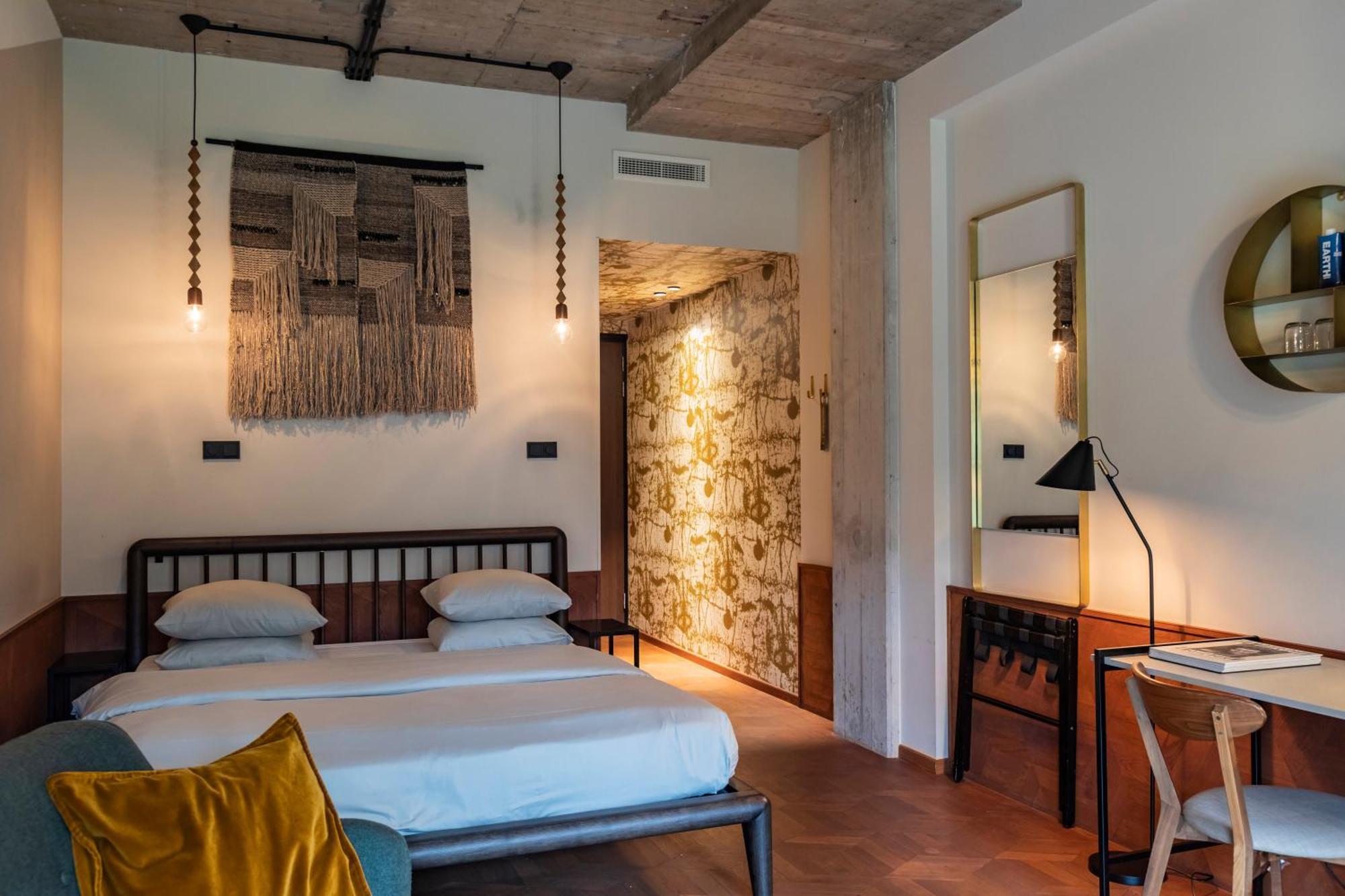 Premium Room,1615699140:JPEG