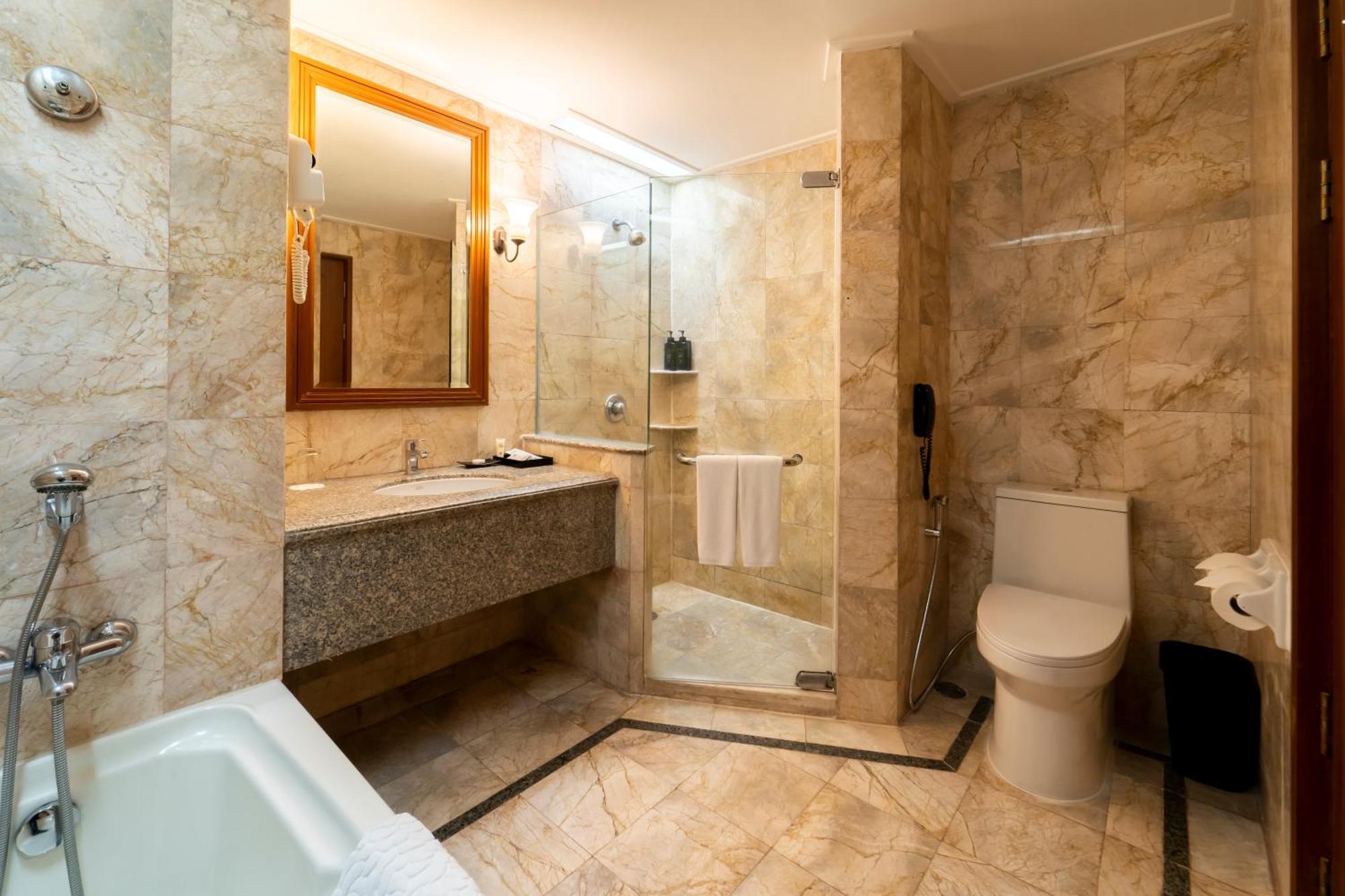 Deluxe Family Connecting Room