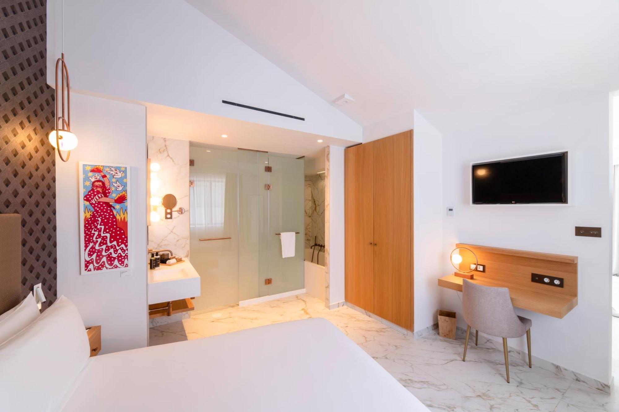 Artist Suite