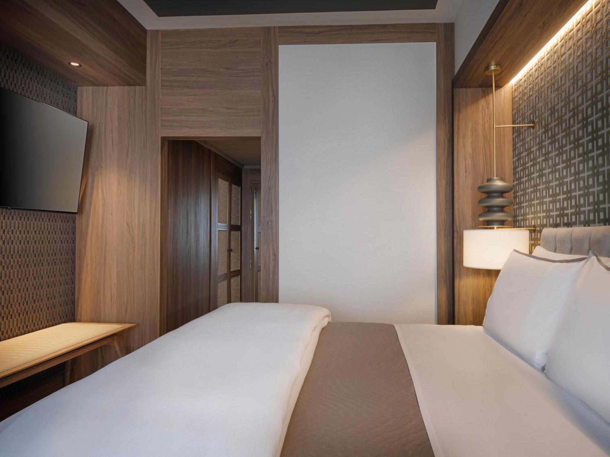 Premium Deluxe King Room High Floor