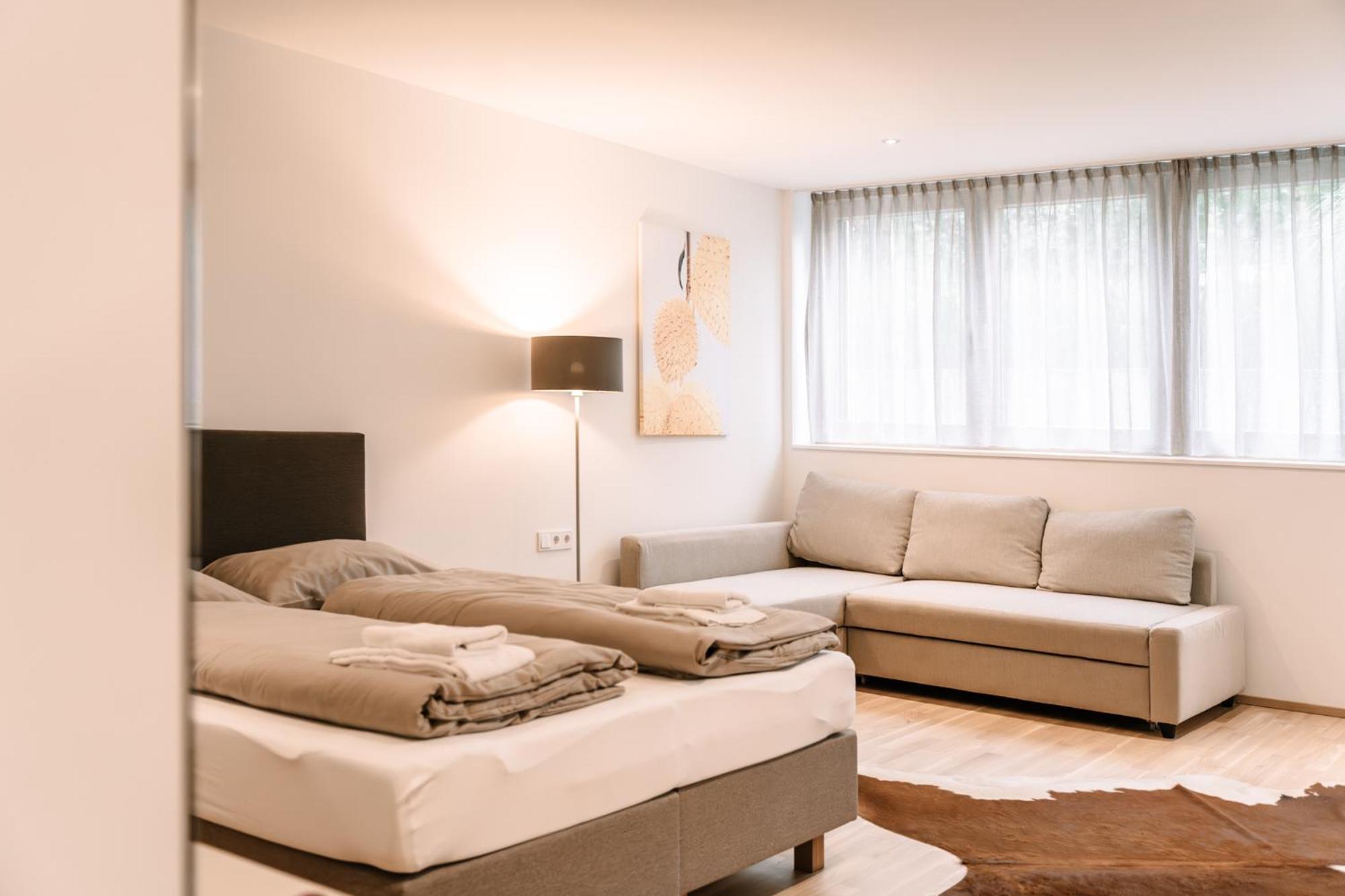 Deluxe Apartment