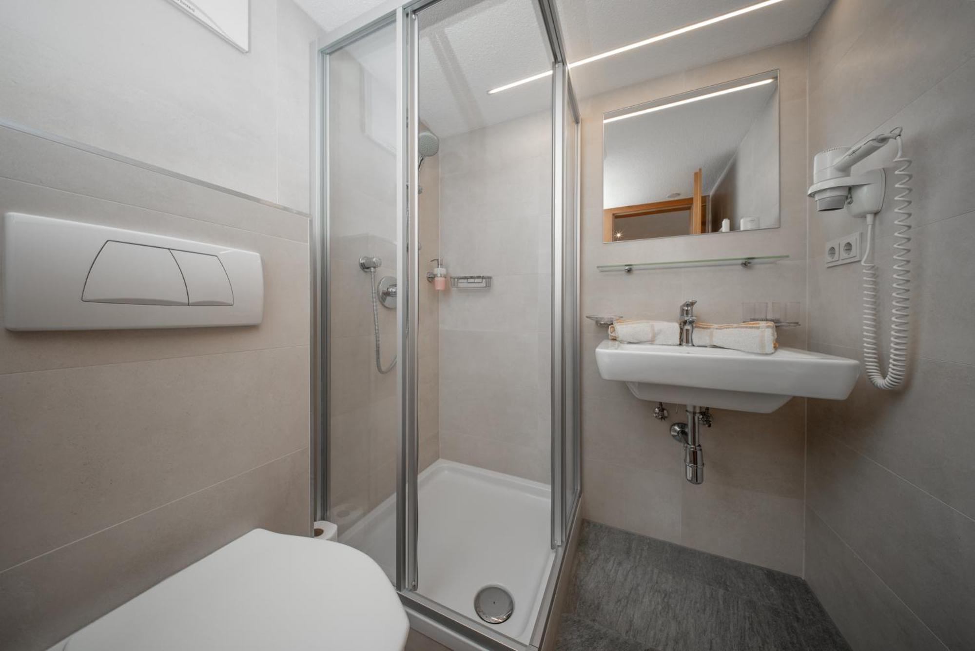 Three-Bedroom Apartment Mountain View