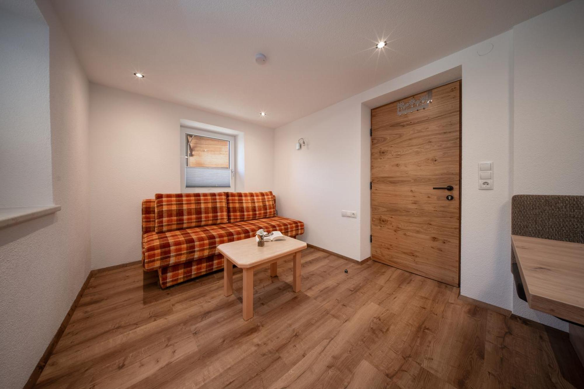 Three-Bedroom Apartment Mountain View