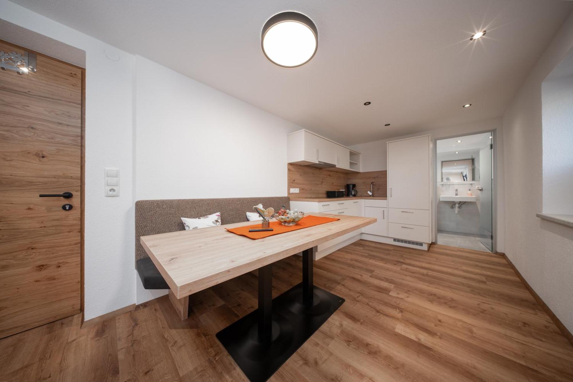 Three-Bedroom Apartment Mountain View