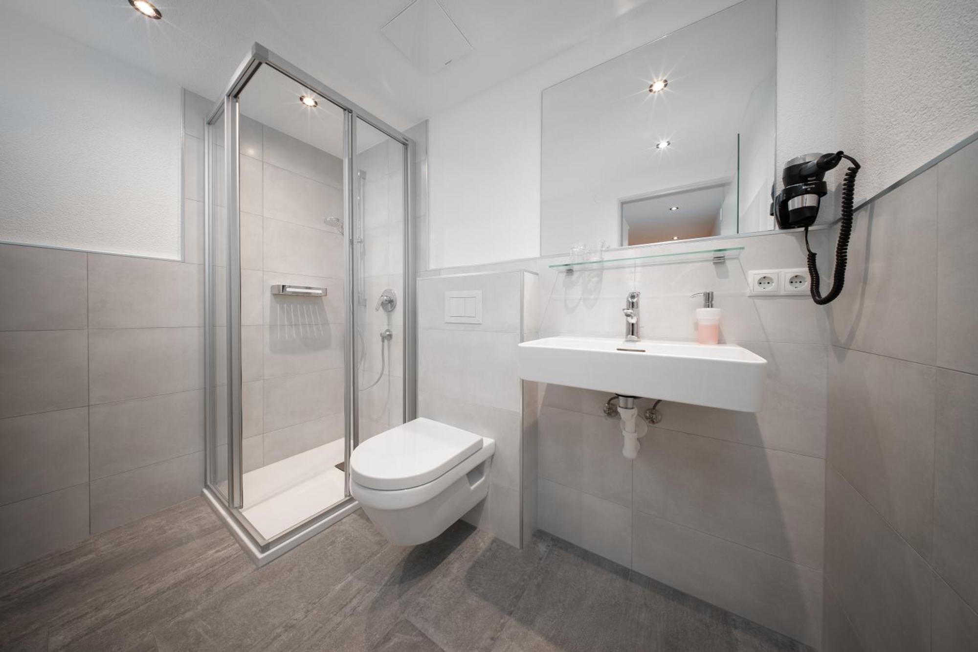 Three-Bedroom Apartment Mountain View