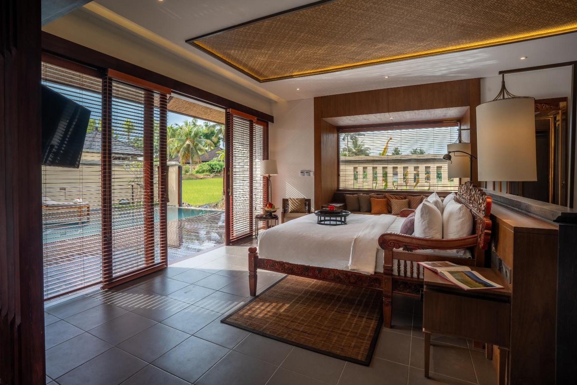 Premier One Bedroom Pool Villa Club benefits