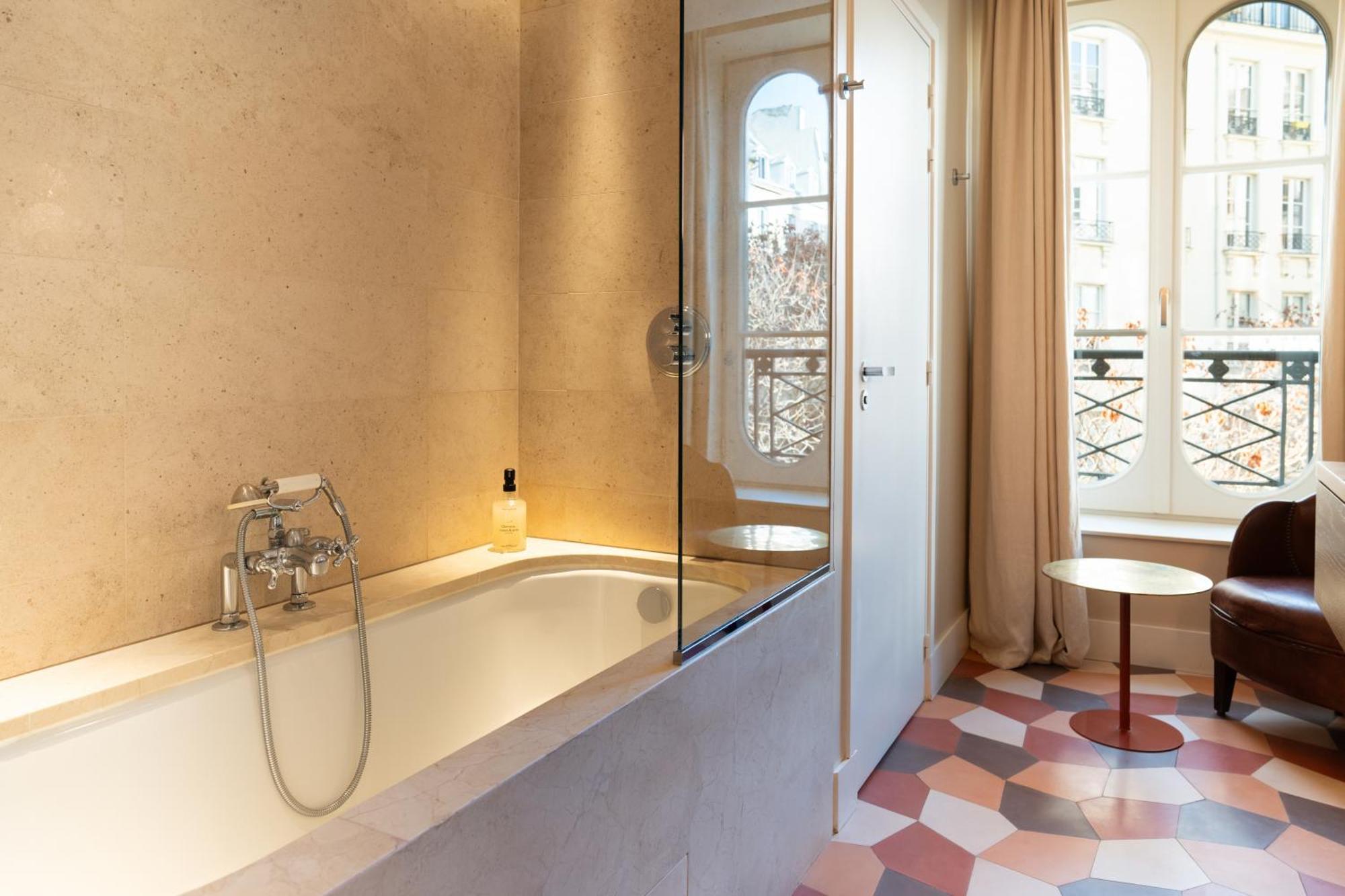 Double Room Parisian