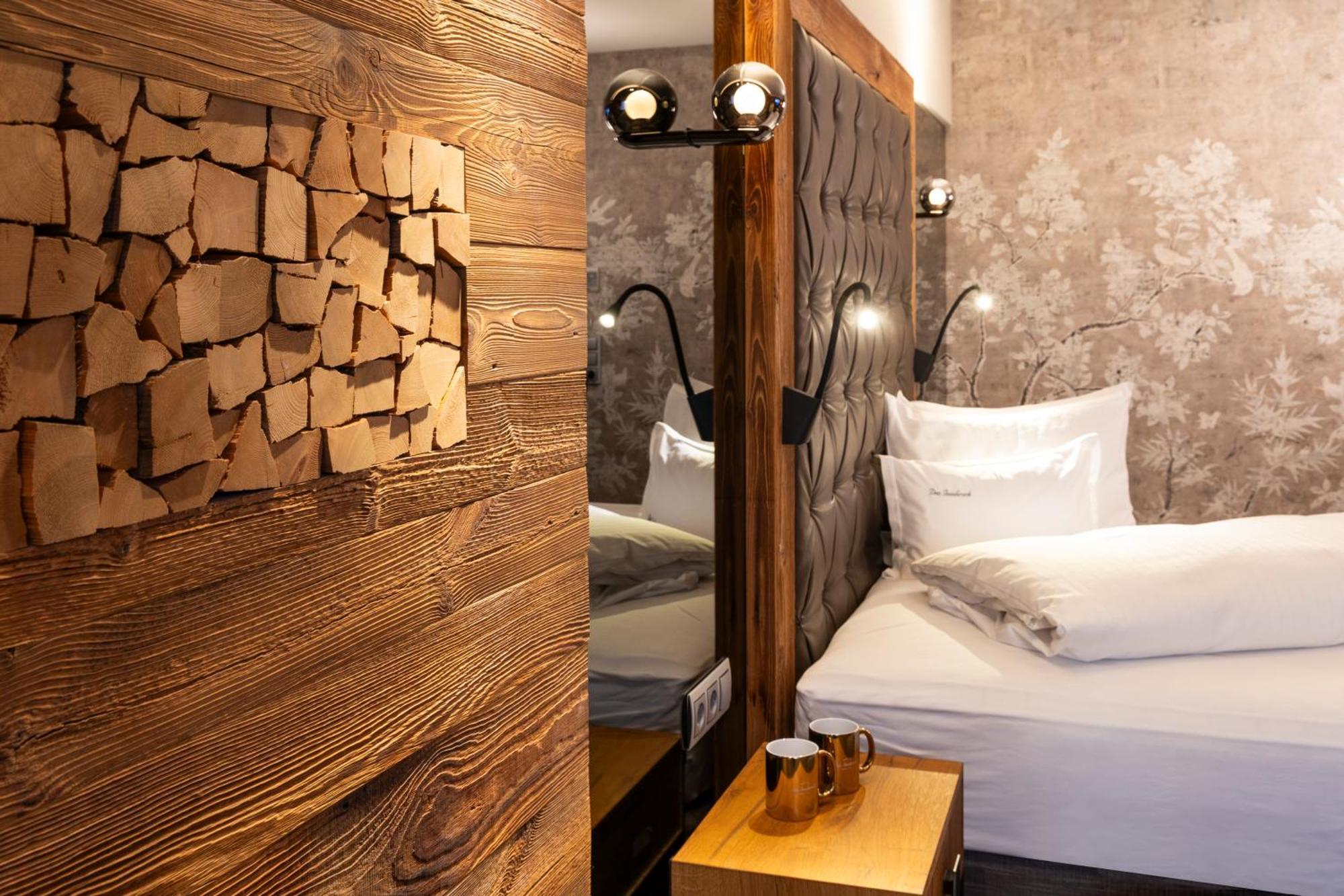 Double Room Deluxe Tyrol