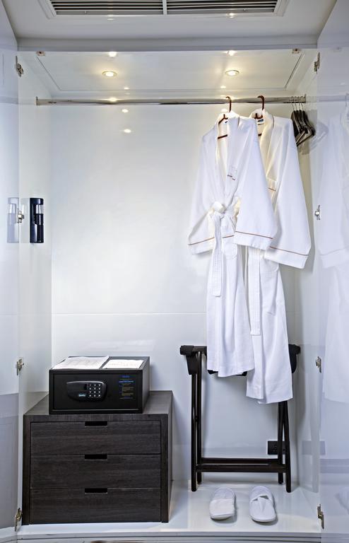 Executive Room,1280724835:JPEG
