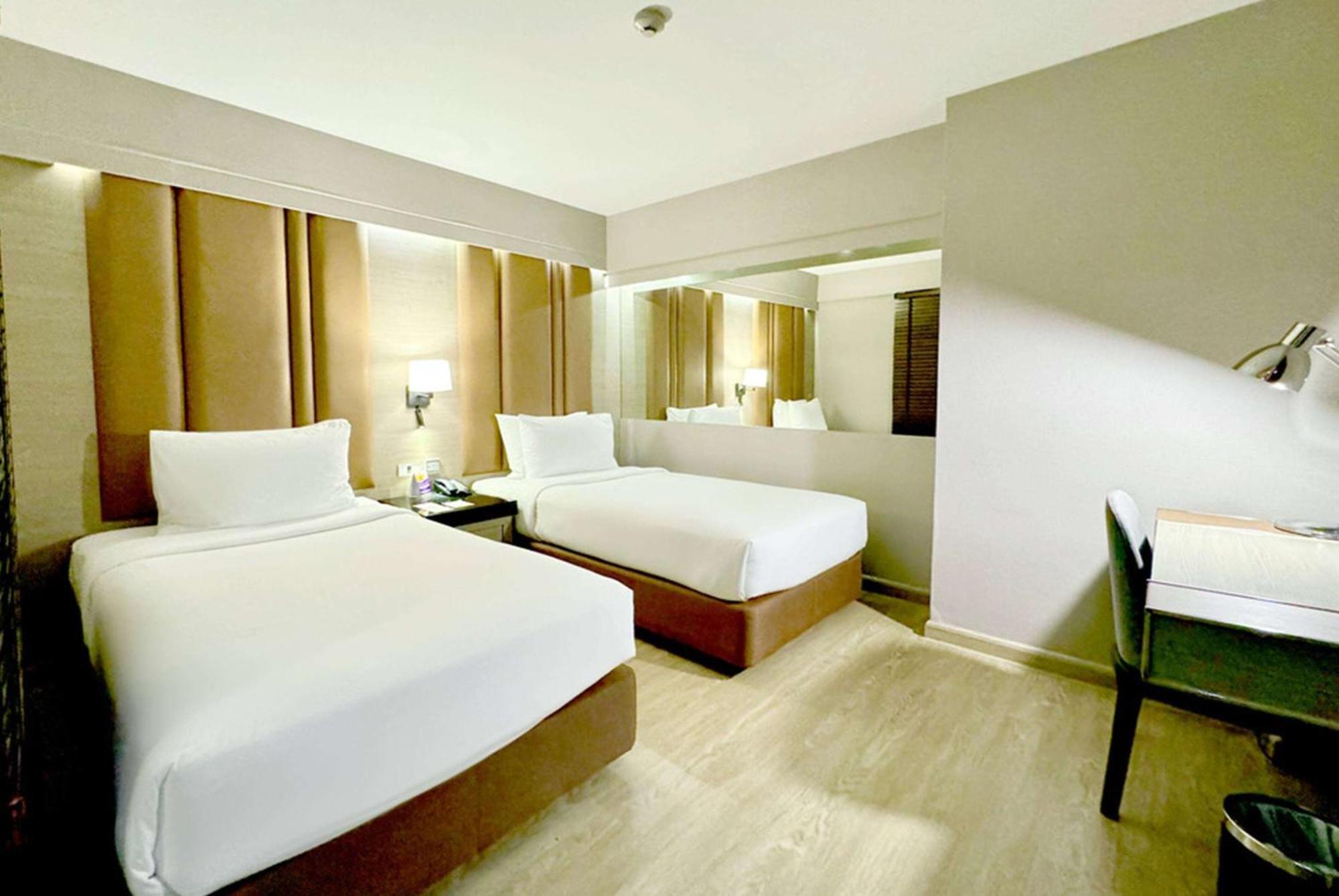 Premier Roomwith Two Single Beds No Window Non-Smoking