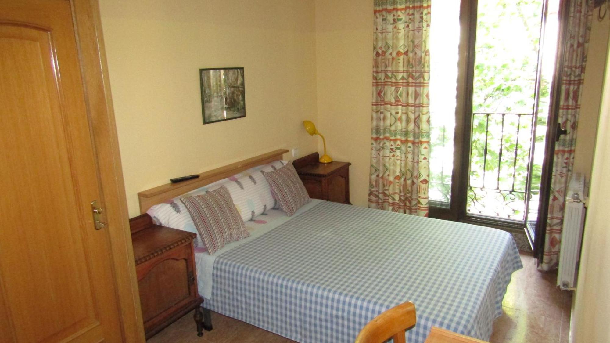 Double Room Shared Toilet Private Shower Sink