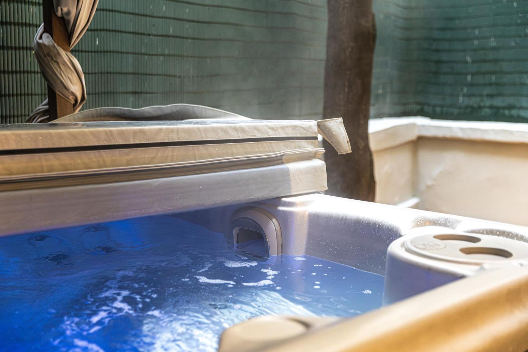Spa Bath Suite Terrace