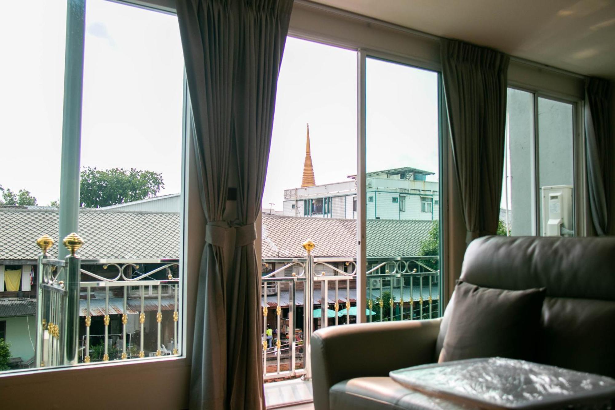Suite Room Second Building