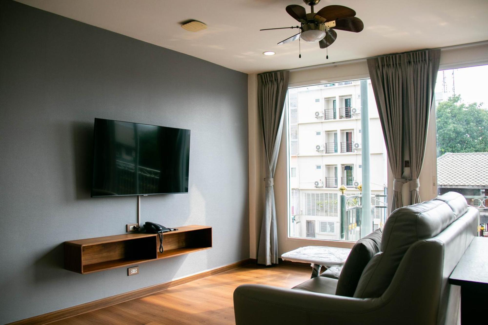 Suite Room Second Building
