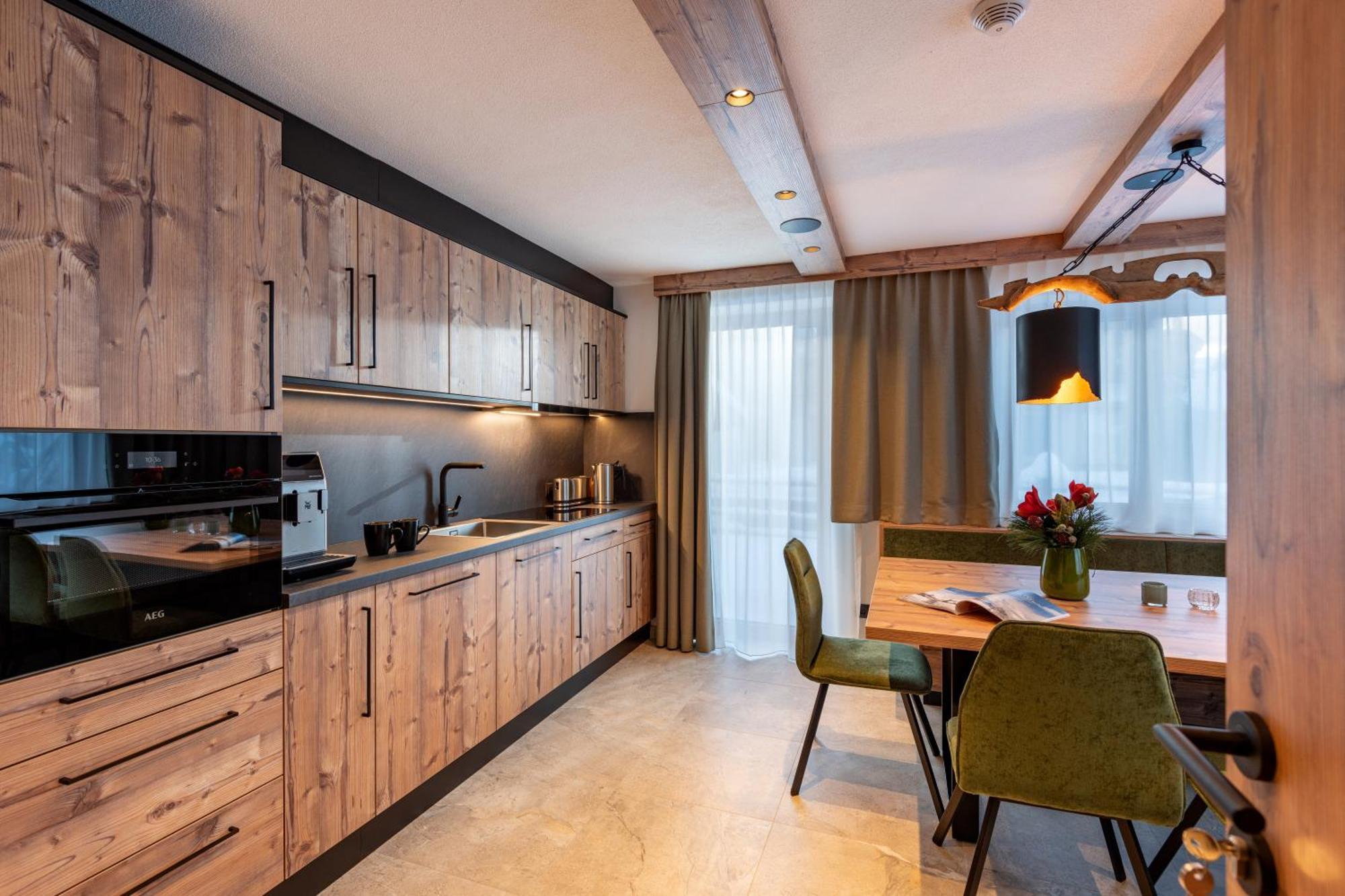 Three-Bedroom Superior Apartment