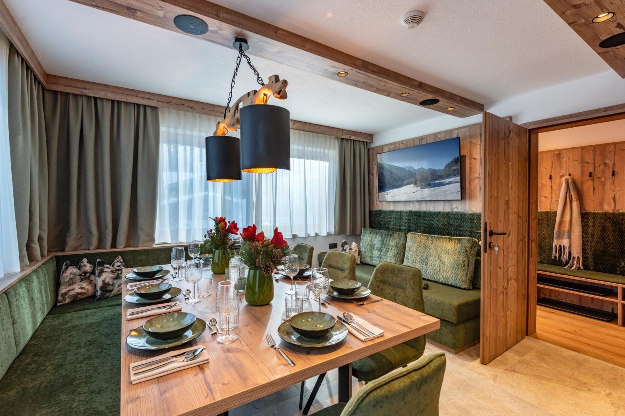 Three-Bedroom Superior Apartment