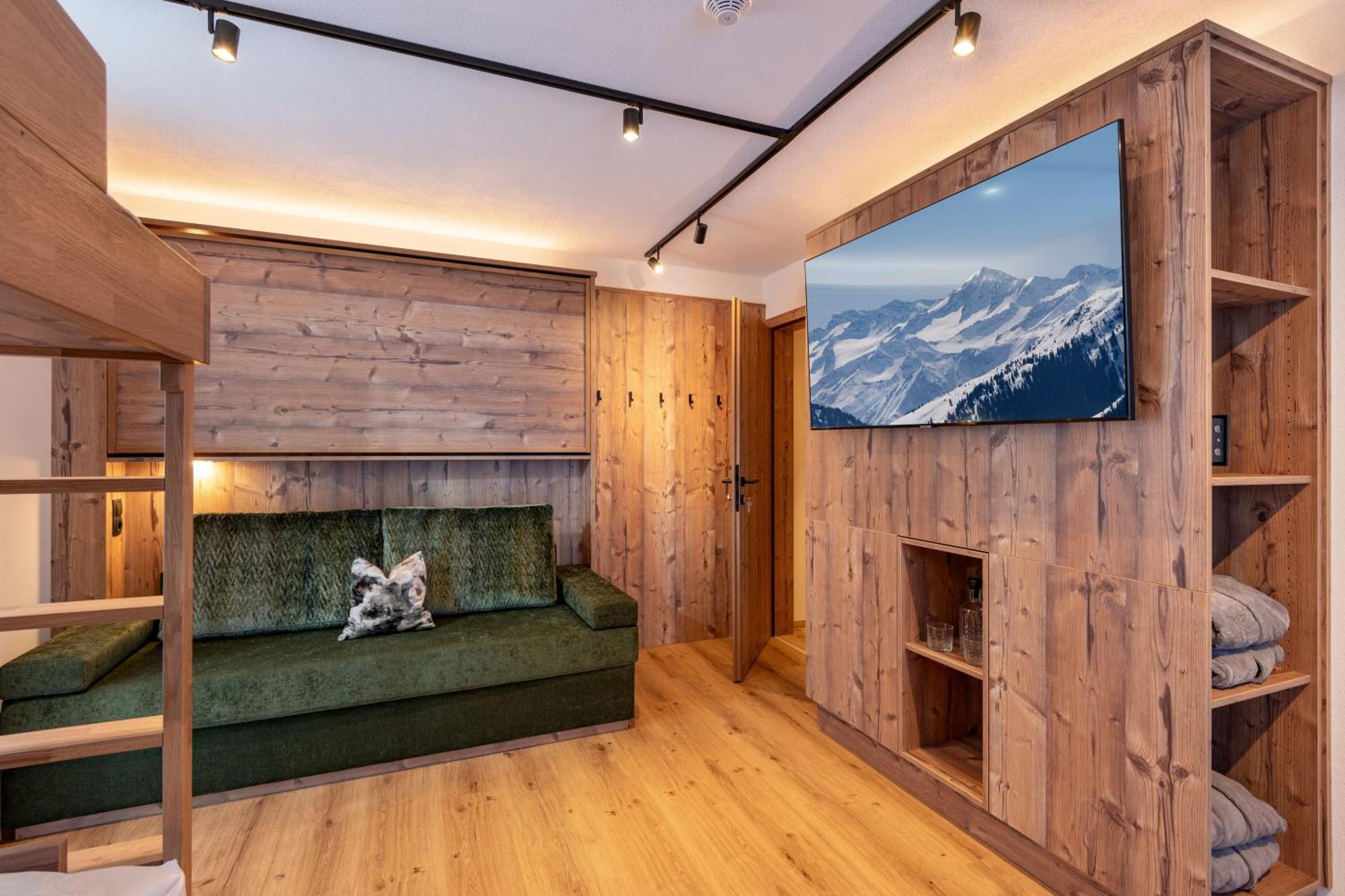 Three-Bedroom Superior Apartment