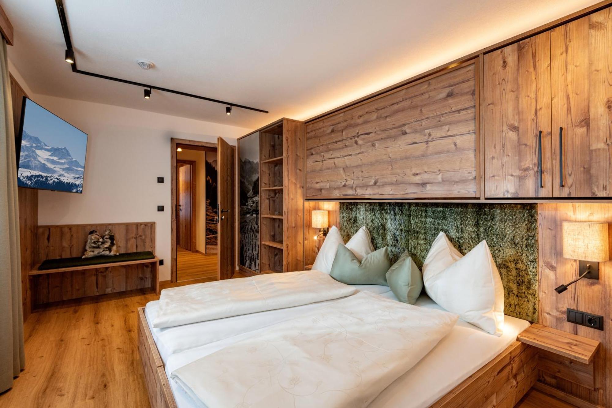 Three-Bedroom Superior Apartment