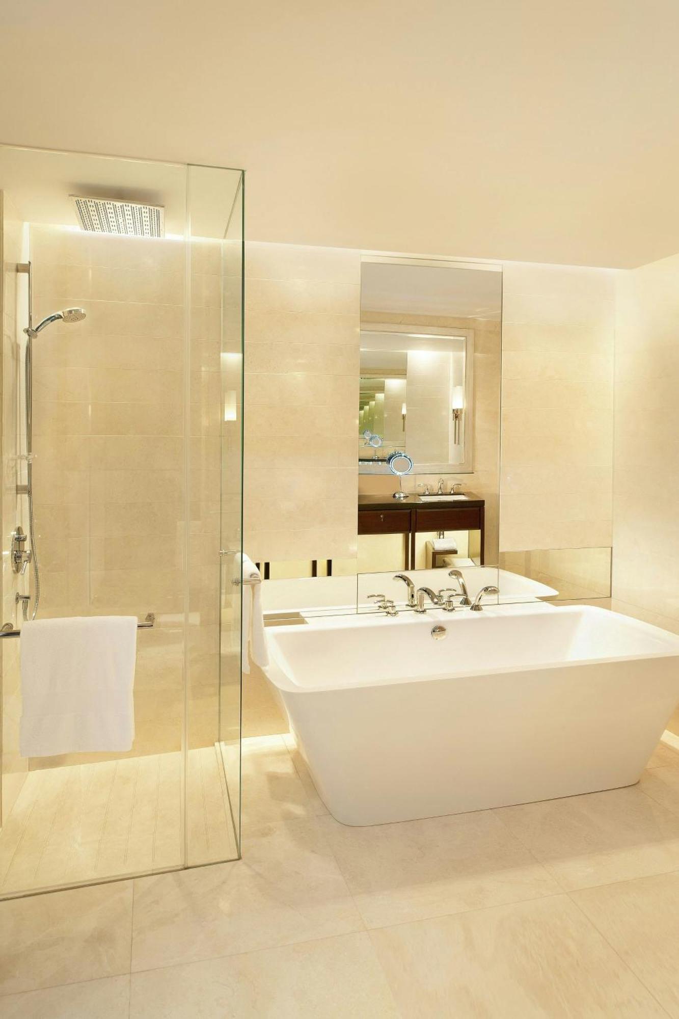 Two-Bedroom Large Suite Skyline View