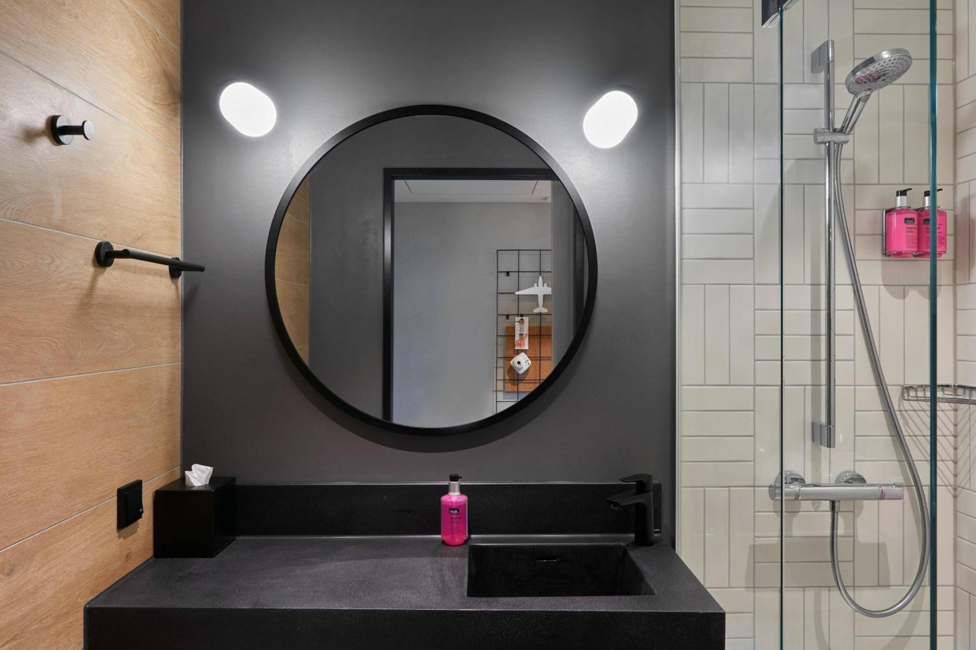 Moxy Tweepersoonskamer met 2 Aparte Bedden