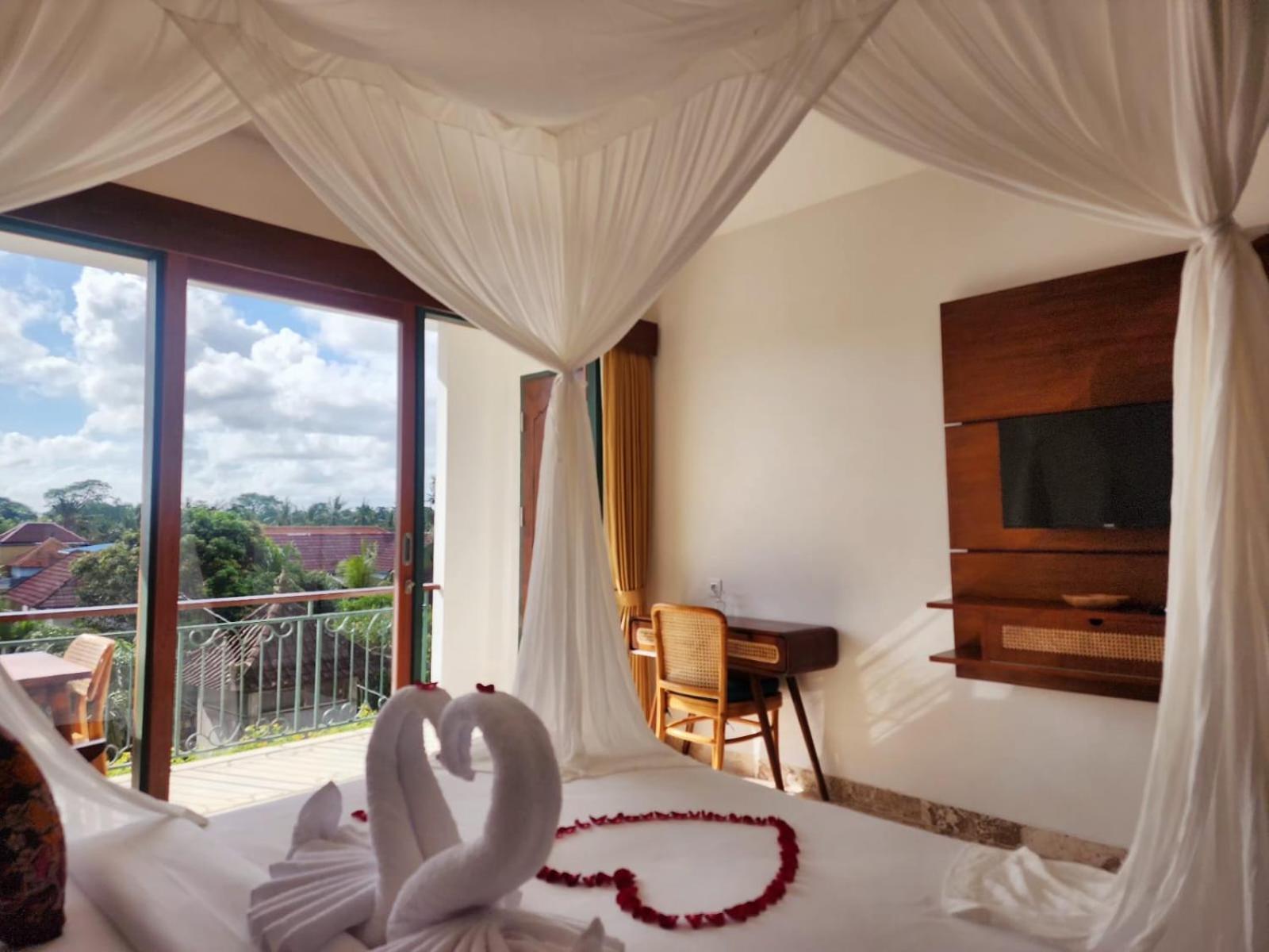 Sabana Bliss Pool View