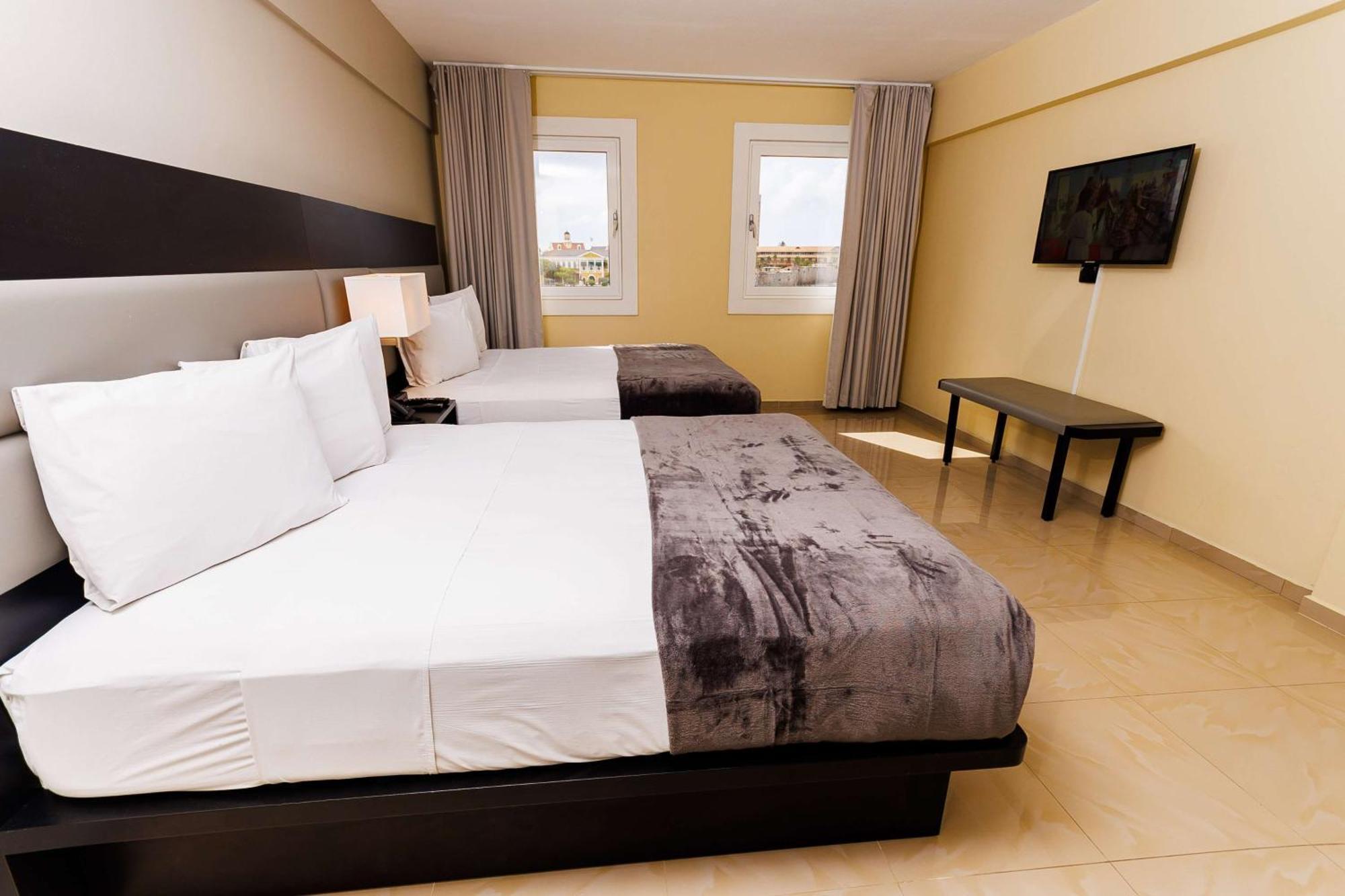 Suite met 2 Queensize Bedden - Rookvrij