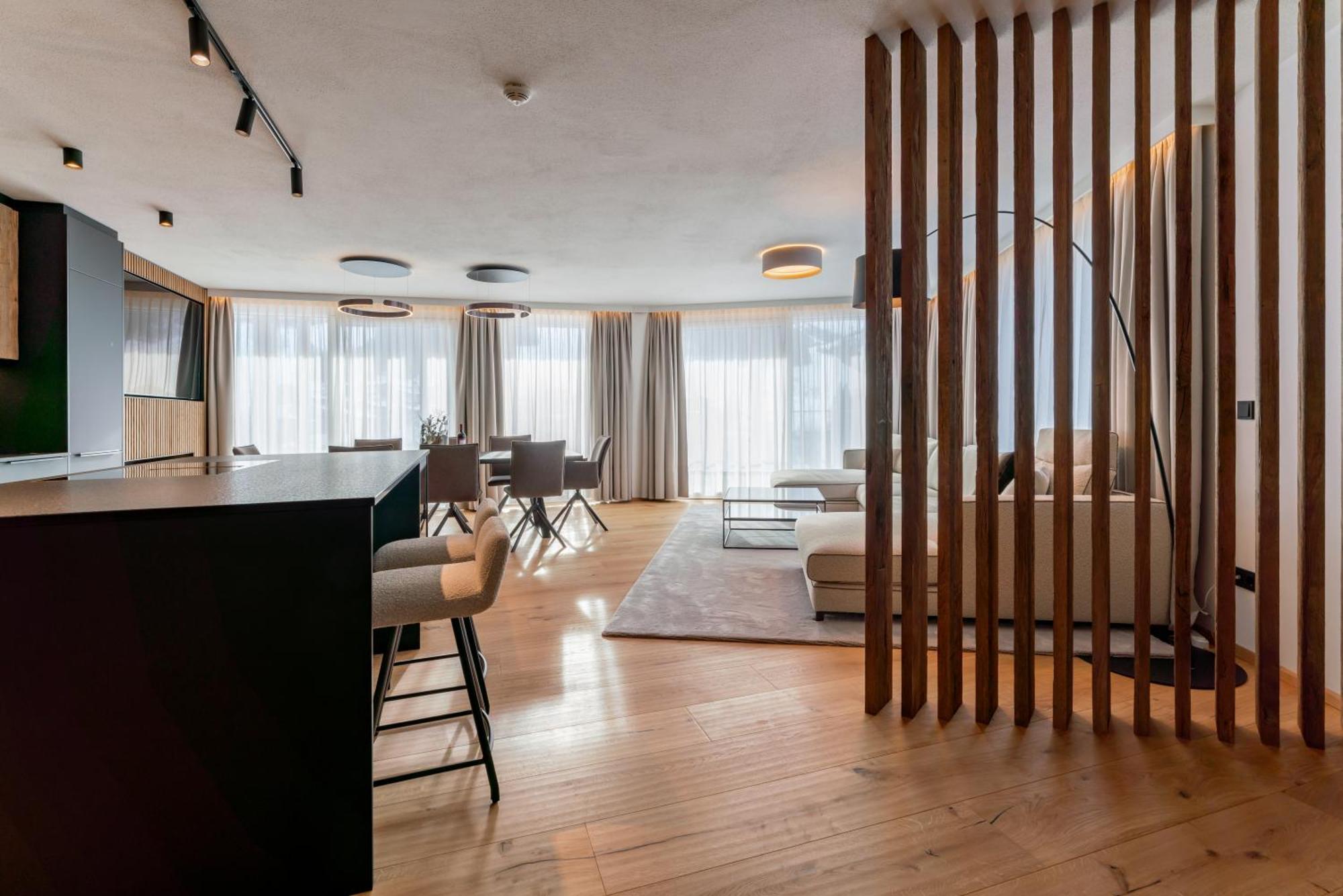 Four-Bedroom Suite Apartment