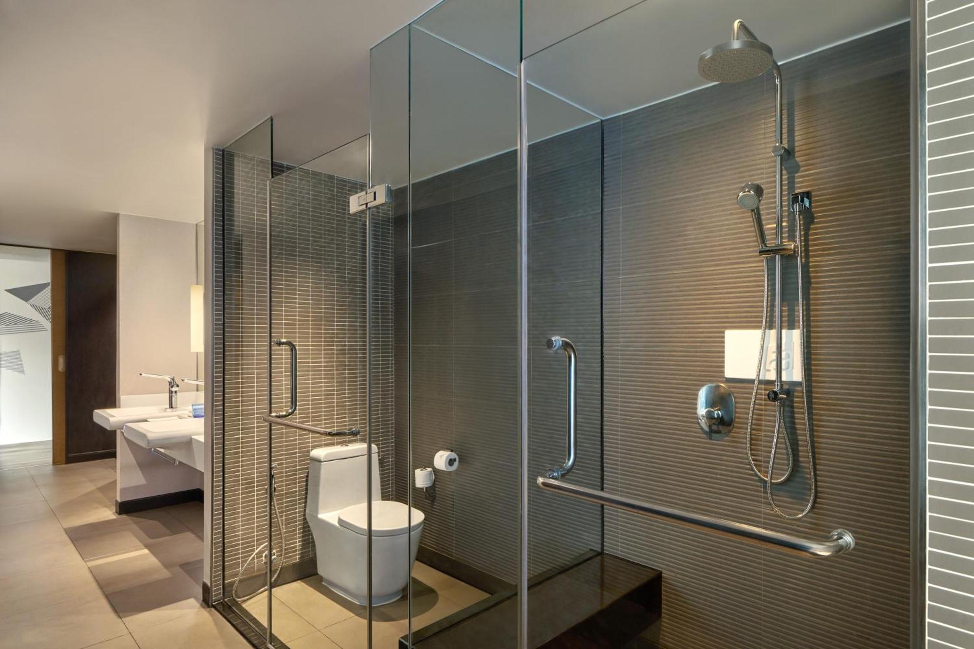 One-Bedroom Savvy King Suite City View High Floor