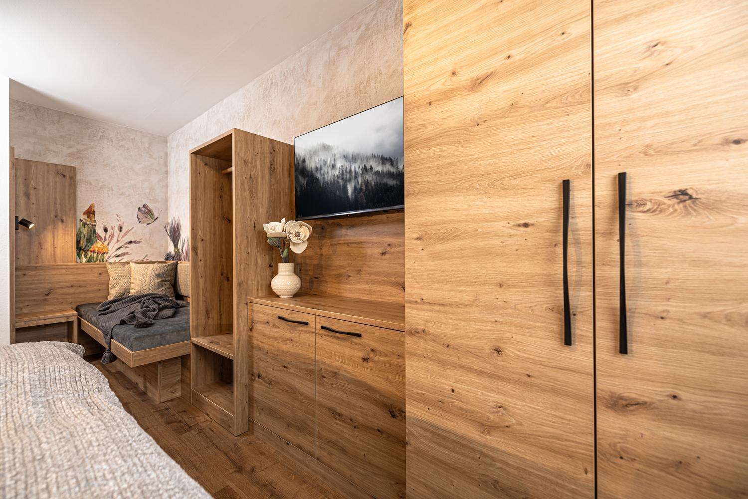Three-Bedroom Apartment Annex